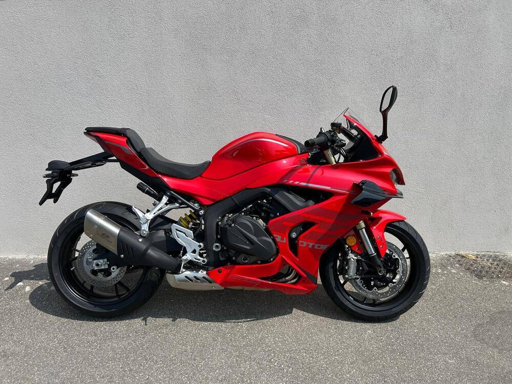 QJ Motor SRK 800 RR (2025 - 26) (2)