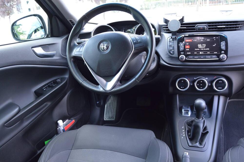 Alfa Romeo Giulietta usata a Firenze (5)