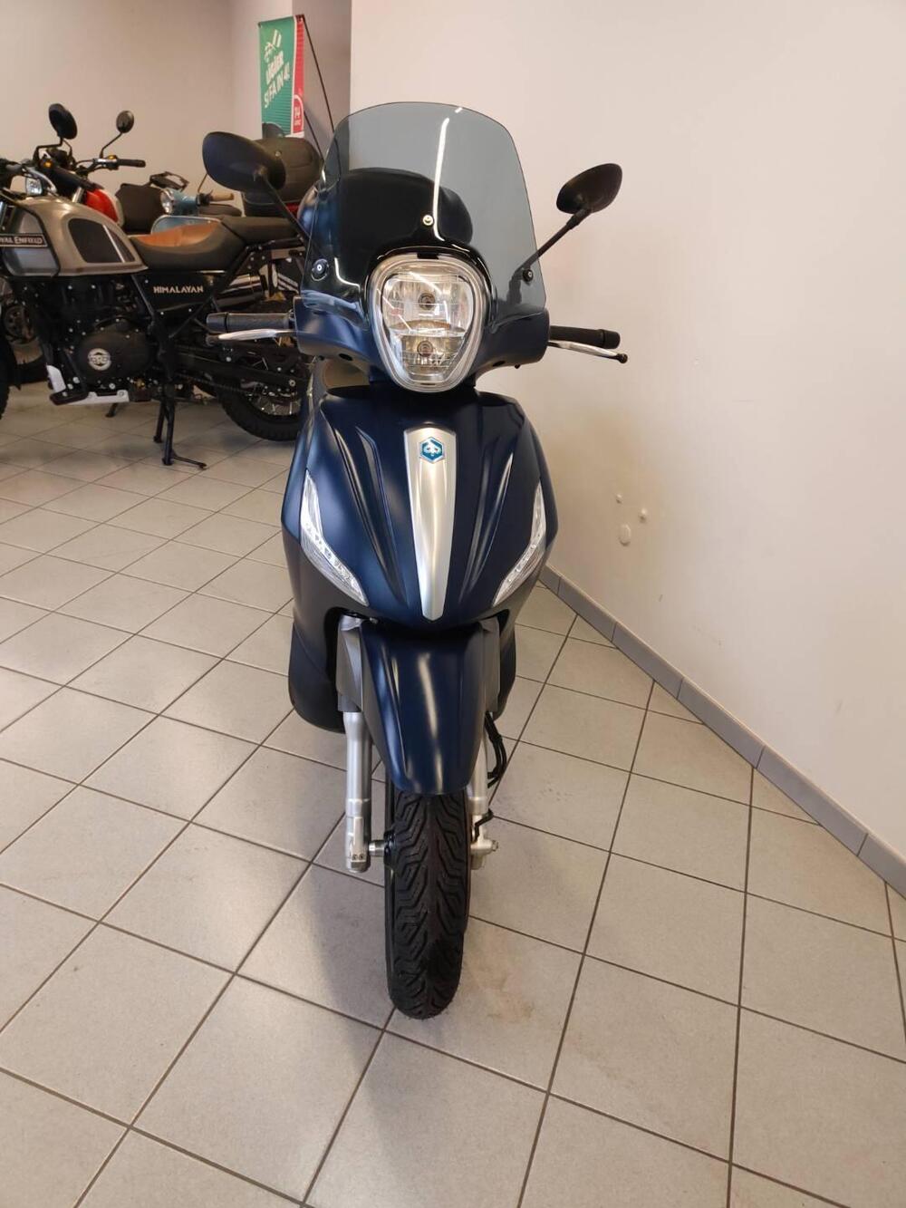 Piaggio Beverly 350 S ABS (2019 - 20) (6)