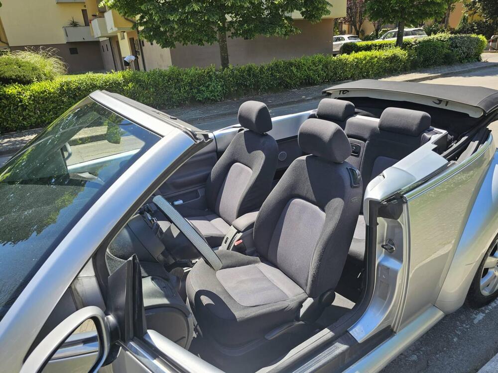 Volkswagen New Beetle Cabrio usata a Arezzo (7)