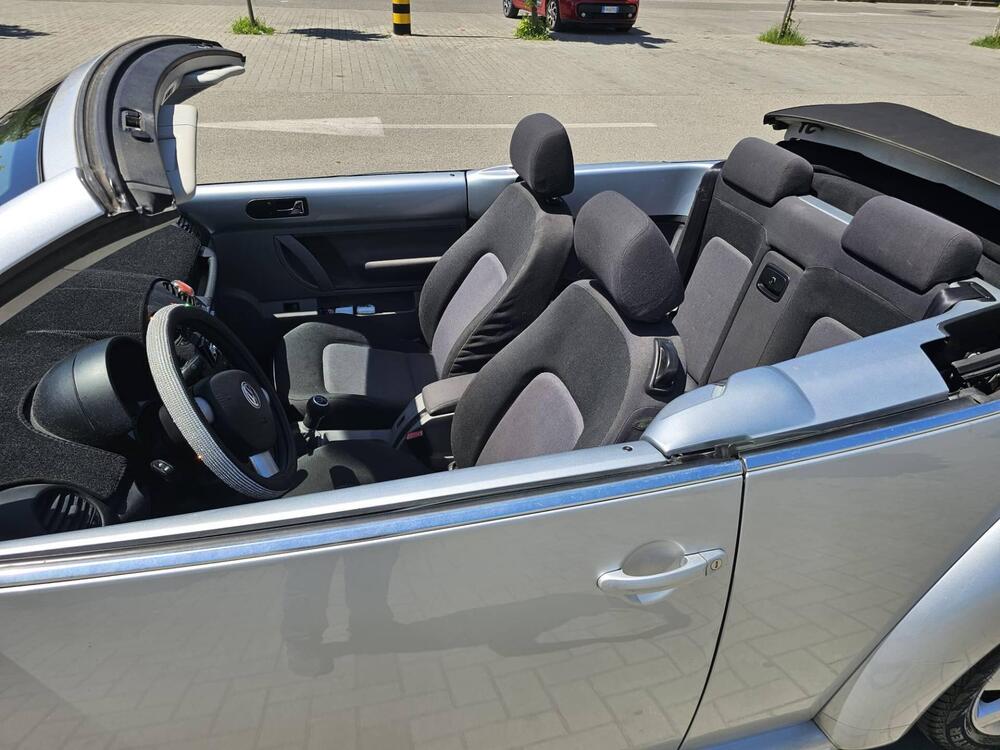 Volkswagen New Beetle Cabrio usata a Arezzo (12)