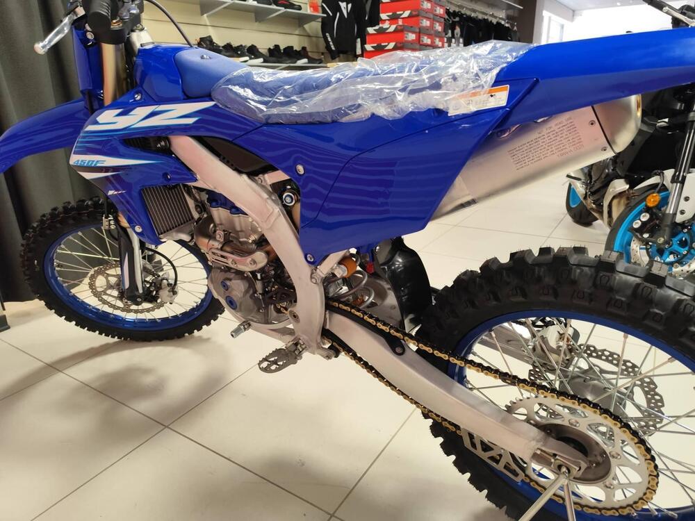 Yamaha YZ 450 F (2025) (8)