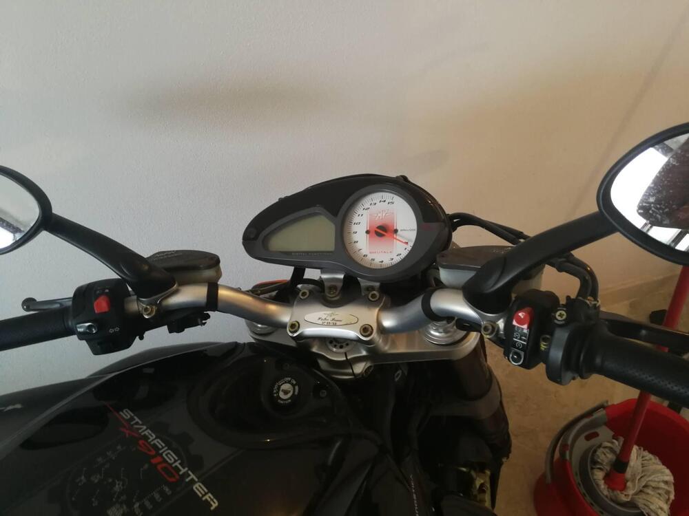 MV Agusta Brutale 910 R (2006 - 11) (15)