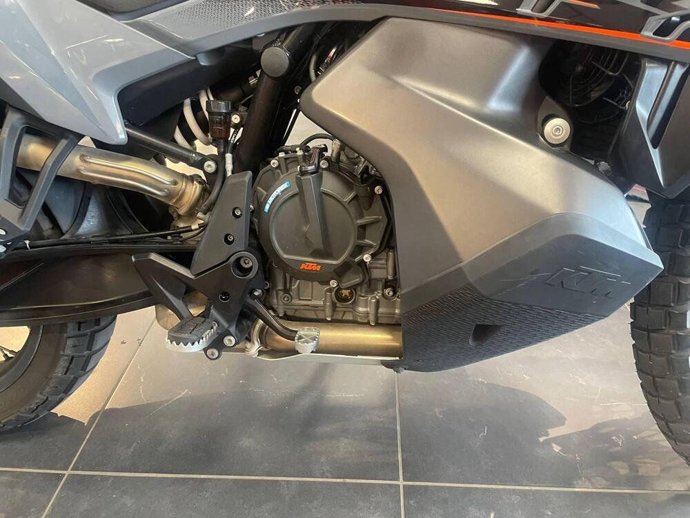KTM 890 Adventure (2022) (6)