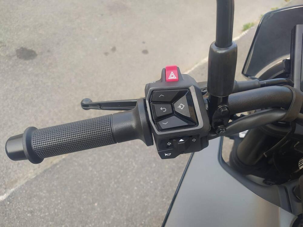 Husqvarna Svartpilen 401 (2024 - 25) (6)