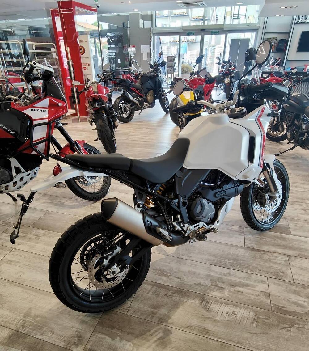 Ducati DesertX (2022 - 25) (2)