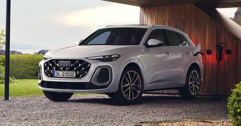 Audi Q5: debutta la e-hybrid con autonomia da record | Prezzi e caratteristiche 