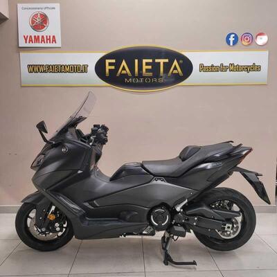 Yamaha T-Max 560 (2022 - 24) usata