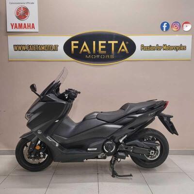 Yamaha T-Max 560 (2020 - 21) usata