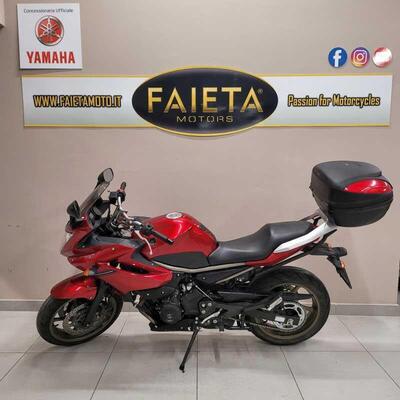 Yamaha XJ6 Diversion (2009 - 15) usata