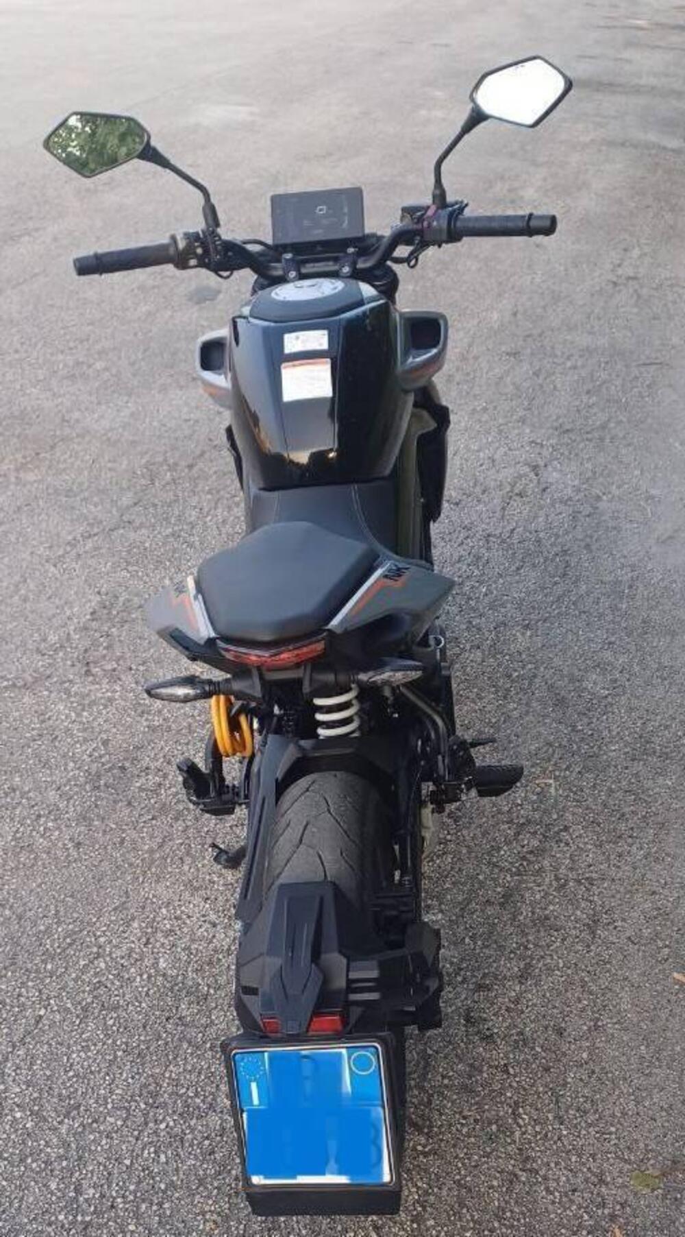 CFMOTO 300NK (2021 - 25) (10)