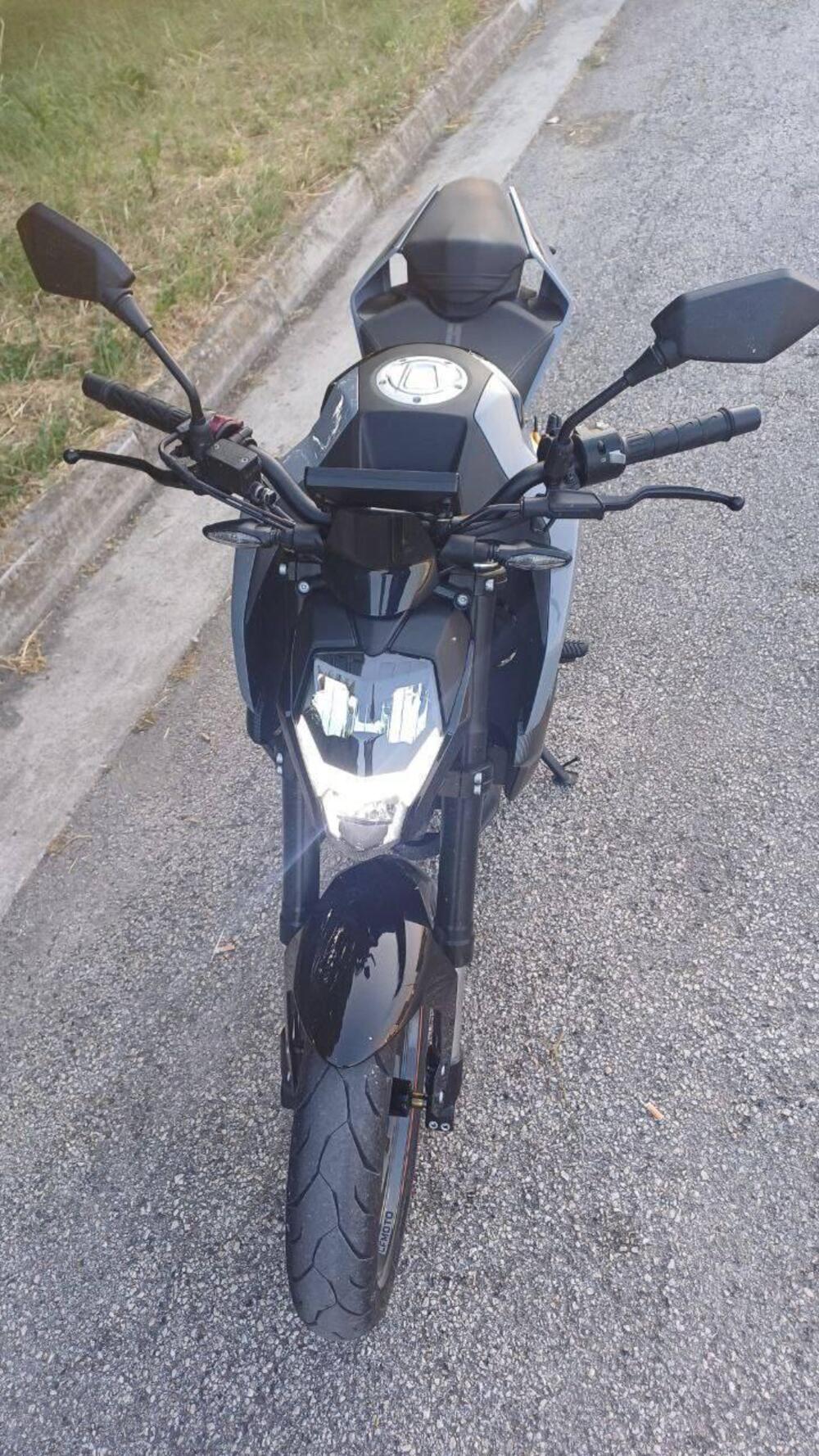 CFMOTO 300NK (2021 - 25) (4)