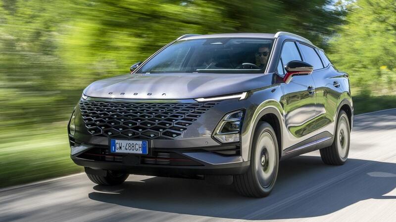 Omoda 5: arriva l&#039;allestimento essenziale, al prezzo pi&ugrave; basso di sempre (e anche GPL)
