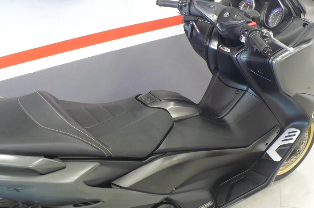 Yamaha T-Max 560 Tech Max (2021) (7)