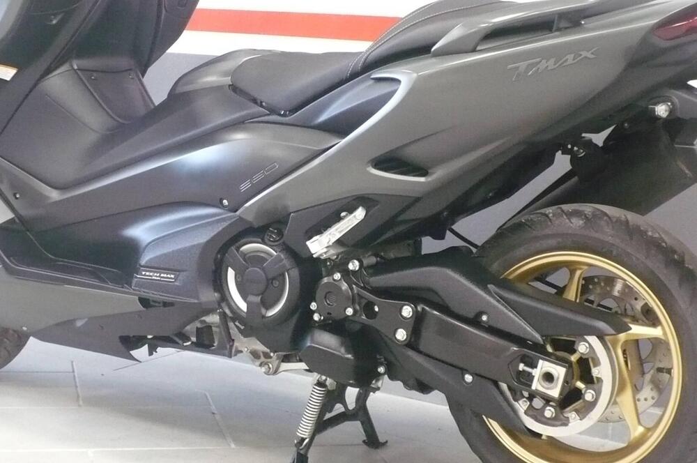 Yamaha T-Max 560 Tech Max (2021) (9)