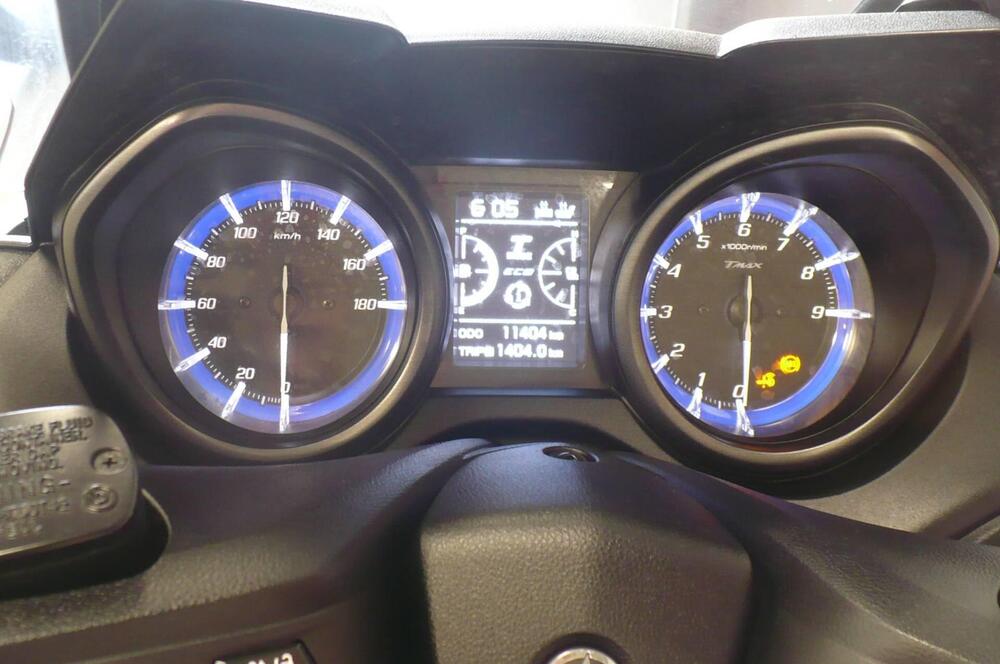 Yamaha T-Max 560 Tech Max (2021) (10)