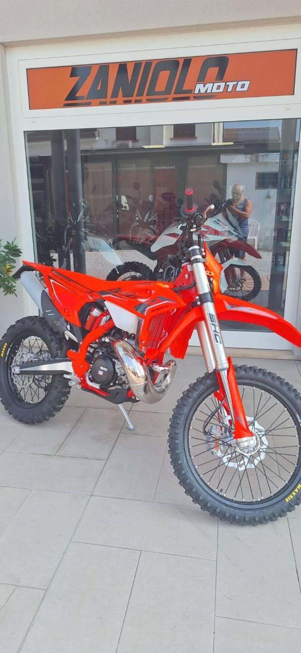 Betamotor RR X-PRO 300 2T Enduro (2026)