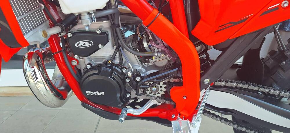 Betamotor RR X-PRO 300 2T Enduro (2026) (3)