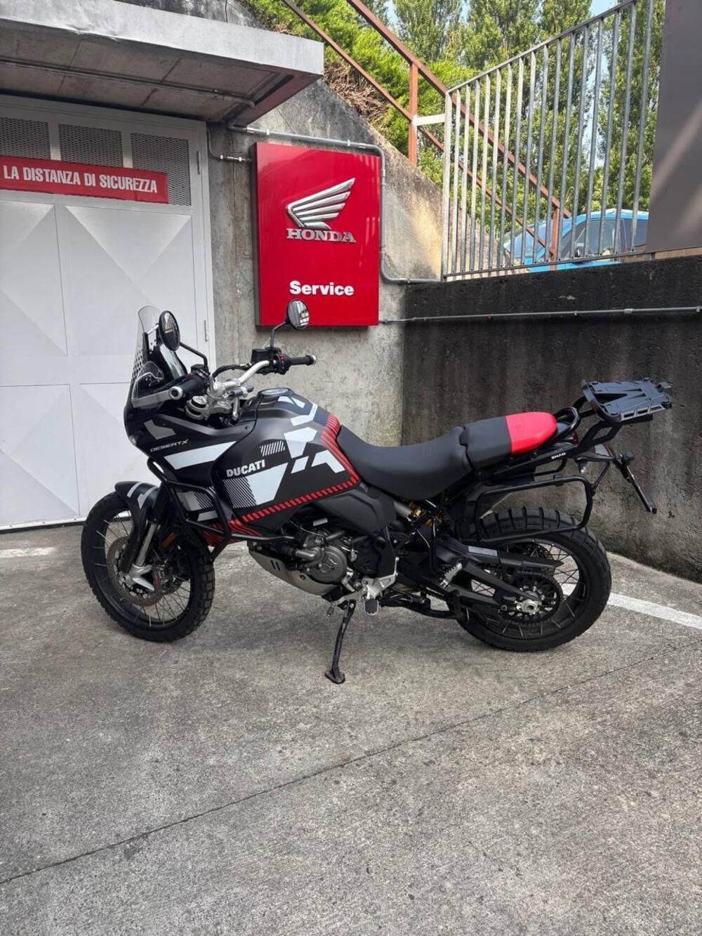 Ducati DesertX (2022 - 25) (2)