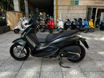 Piaggio Beverly 350 SportTouring ie ABS (2011 - 17) usata