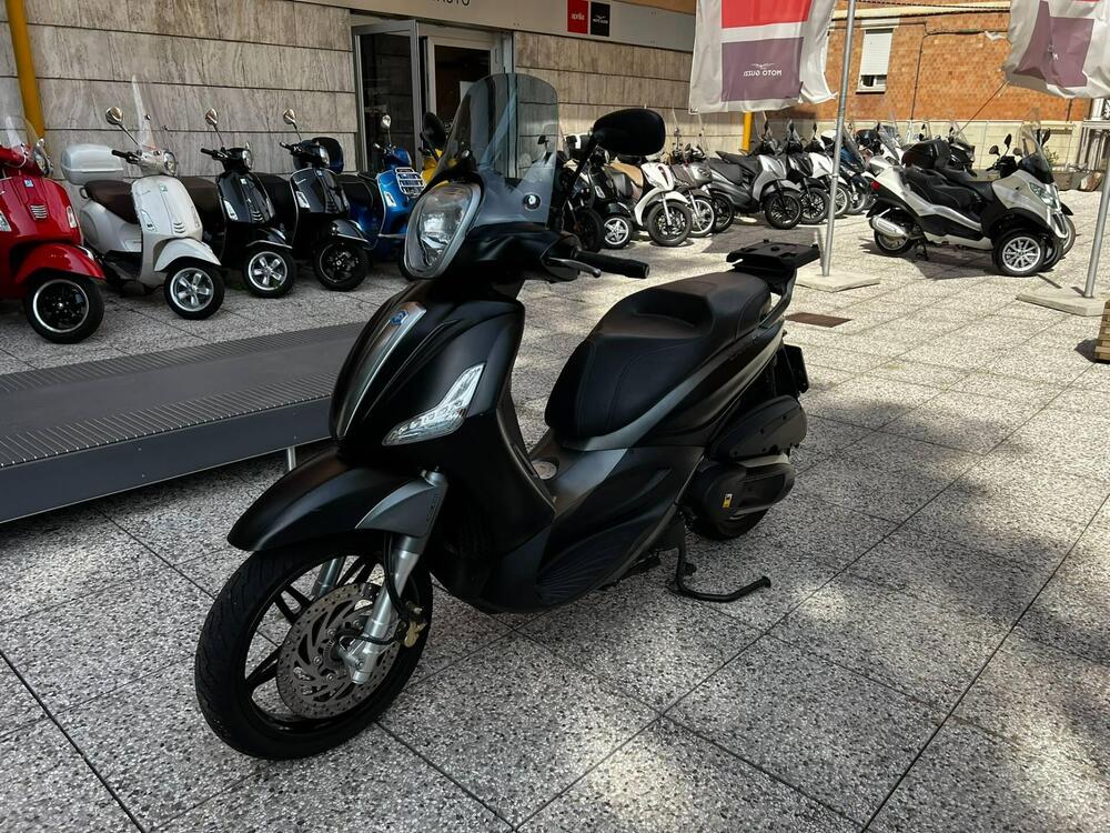 Piaggio Beverly 350 SportTouring ie ABS (2011 - 17) (2)