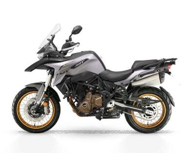 QJ Motor SRT 700 (2024 - 25) nuova