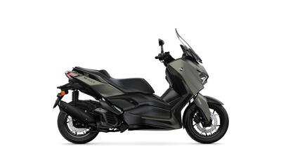 Yamaha X-Max 125 (2025) usata
