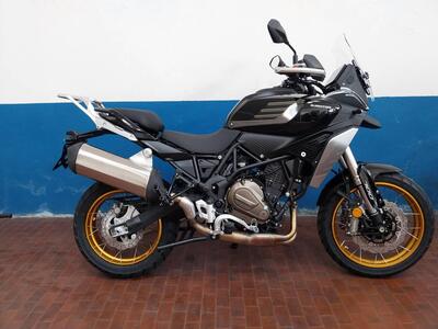 QJ Motor SRT 700 SX (2025) nuova