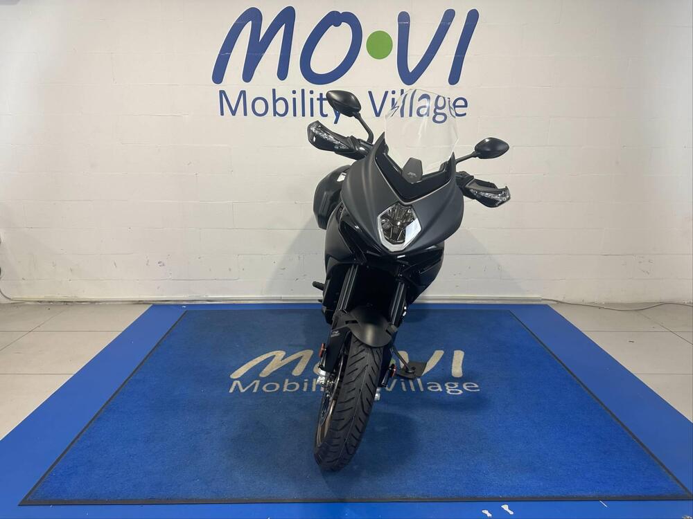 MV Agusta Turismo Veloce 800 Lusso SCS (2021 - 25) (7)