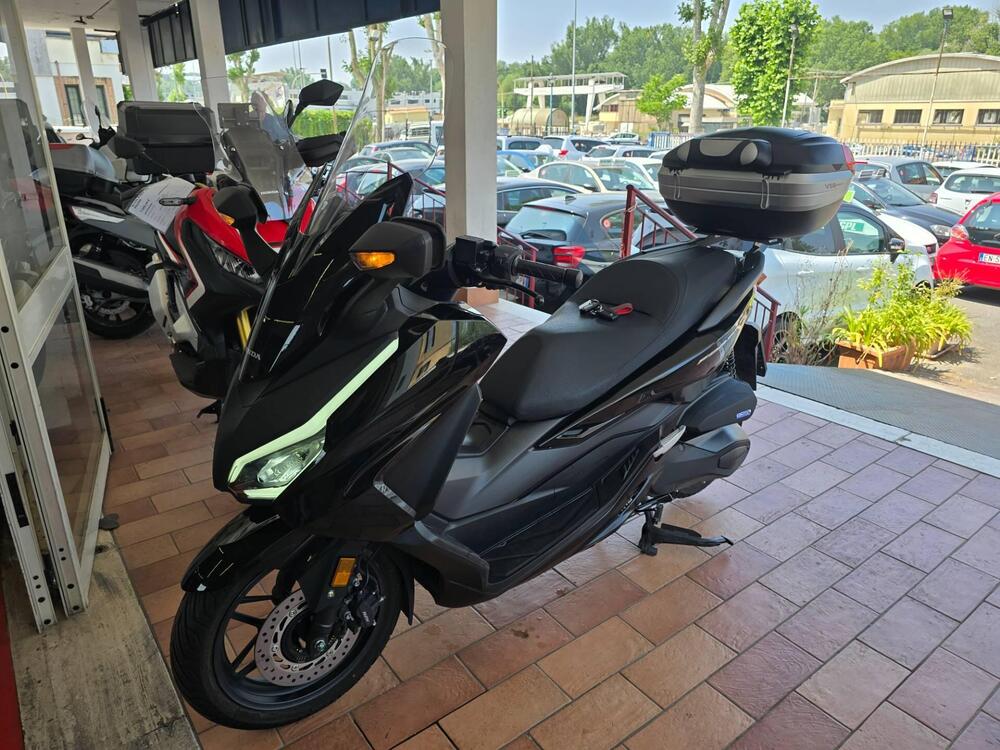 Honda Forza 350 (2025)