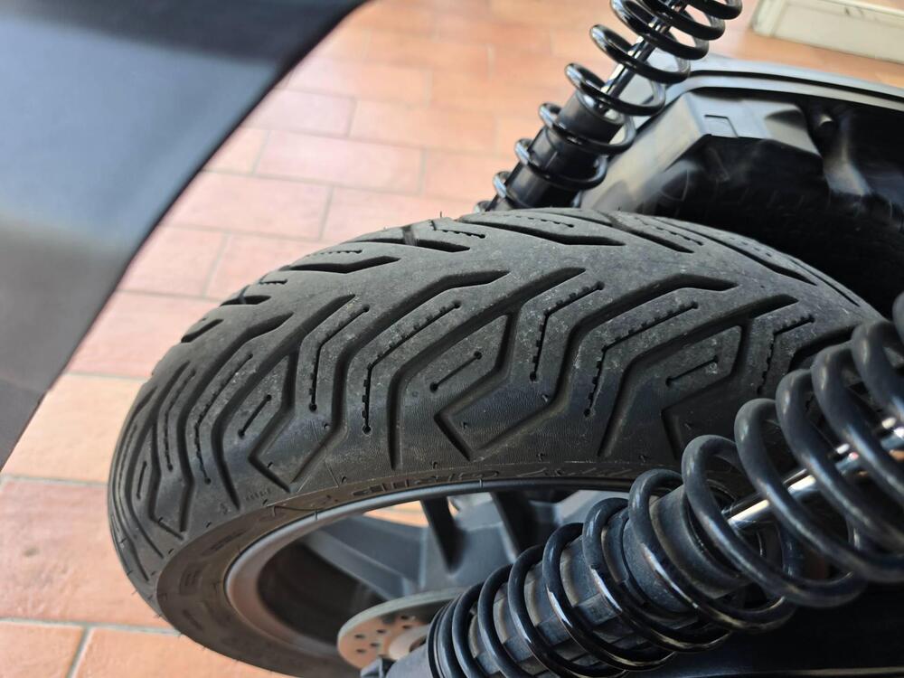 Honda Forza 350 (2025) (9)