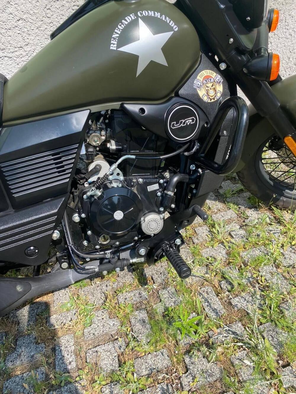 Um Italia Renegade Commando 300 (2023 - 24) (3)