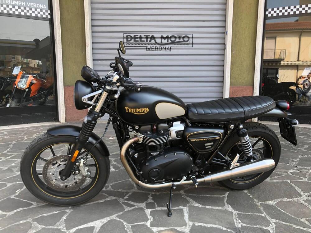 Triumph Street Twin 900 (2021 - 22) (5)
