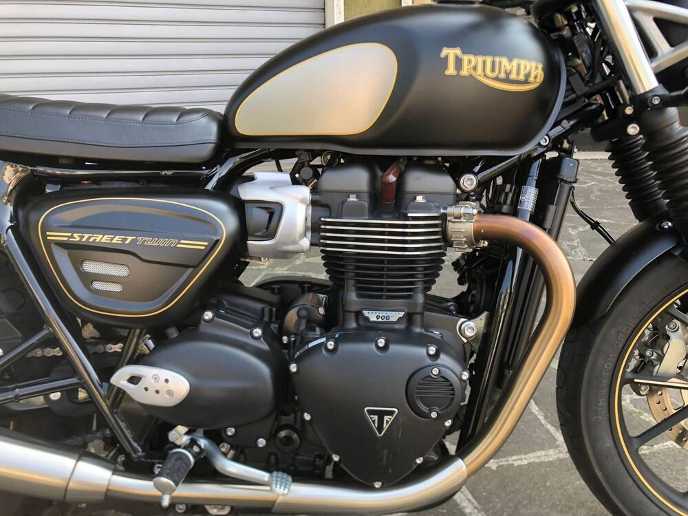 Triumph Street Twin 900 (2021 - 22) (11)