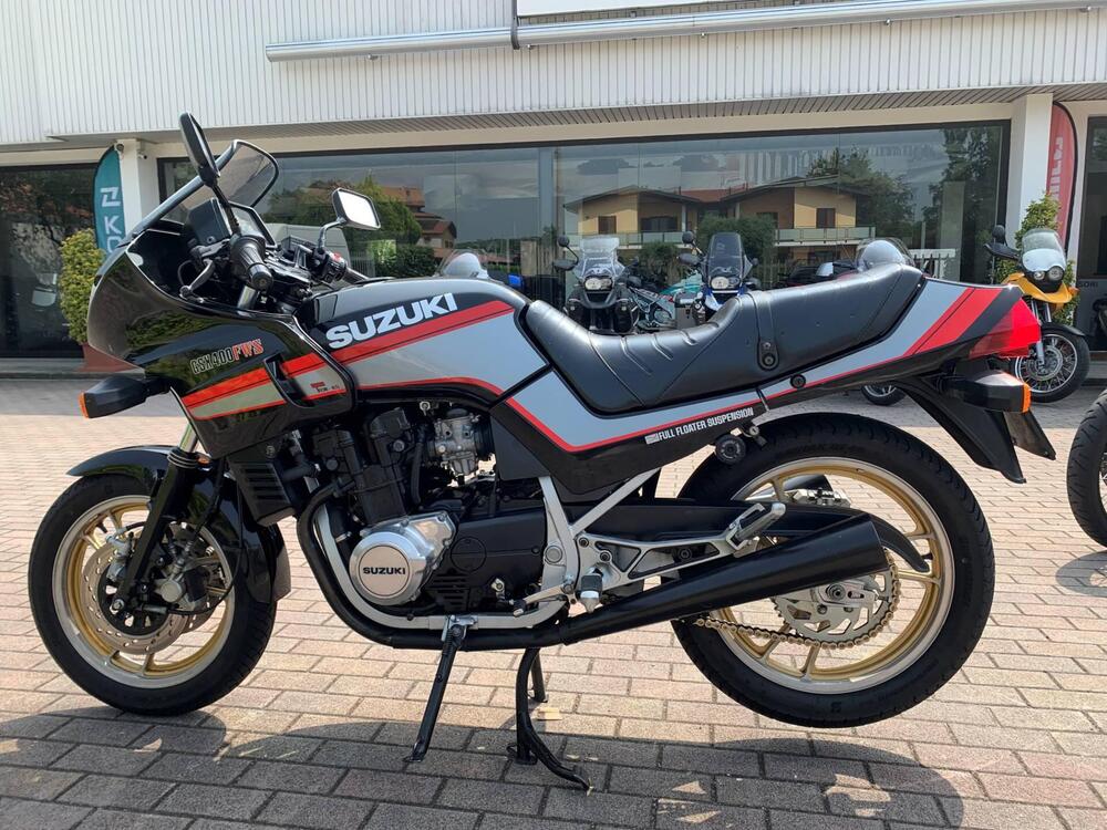 Suzuki gsx400fws (2)