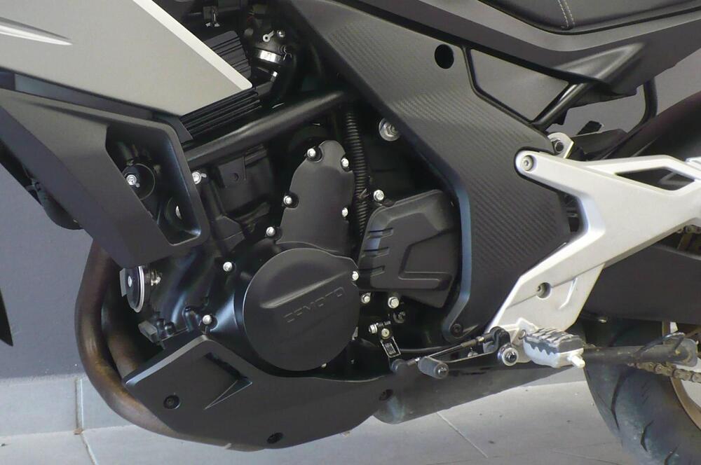 CFMOTO 700MT (2024 - 25) (7)