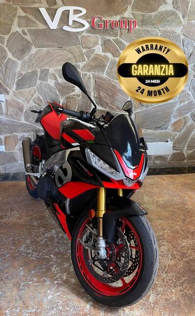 Aprilia Tuono V4 Factory (2021 - 24) usata