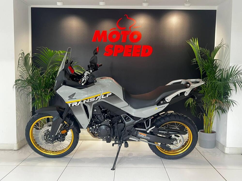 Honda Transalp XL750 (2025) (8)