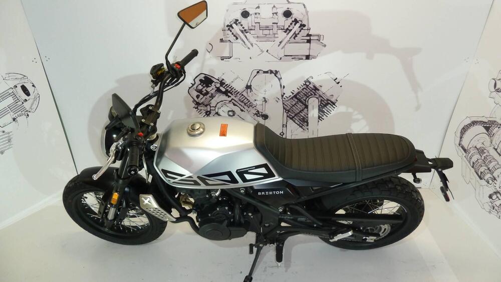 Brixton Motorcycles Crossfire 500 X (2021 - 25) (8)