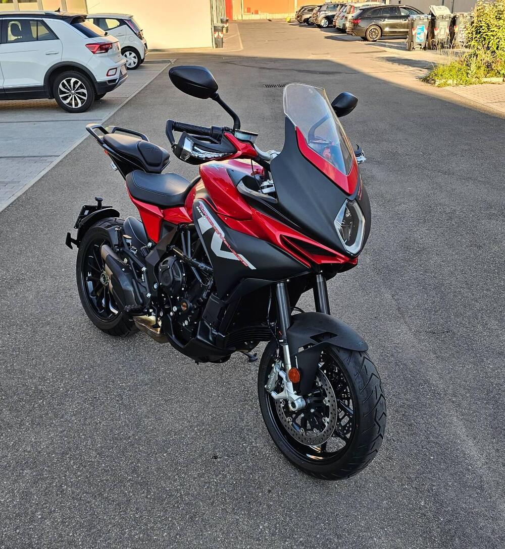 MV Agusta Turismo Veloce 800 Lusso (2021 - 22)