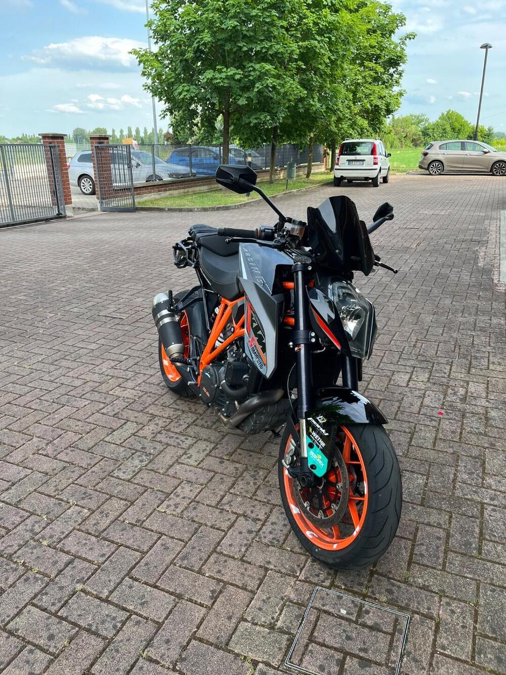 KTM 1290 Super Duke R ABS (2014 - 16) (2)