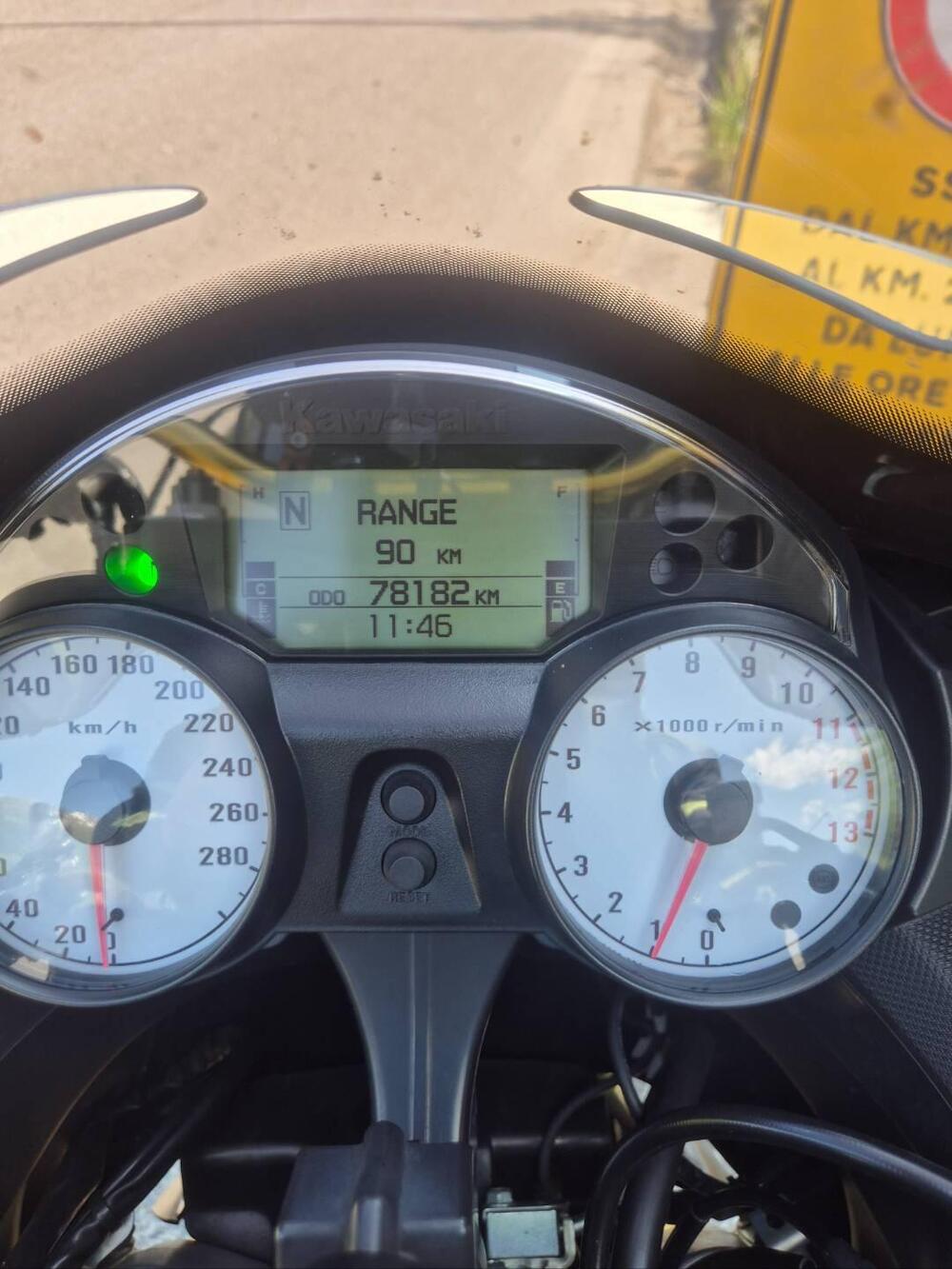 Kawasaki ZZR 1400 (2006 - 11) (6)