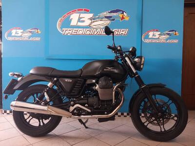 Moto Guzzi V7 II Stone (2015 - 17) usata