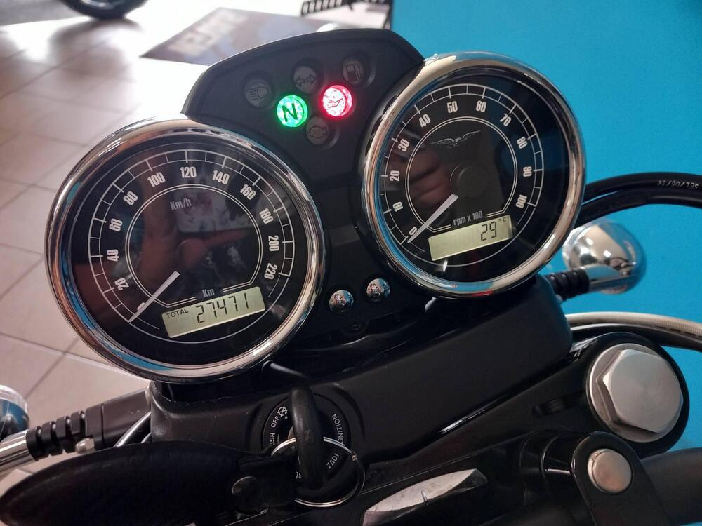 Moto Guzzi V7 II Stone (2015 - 17) (20)