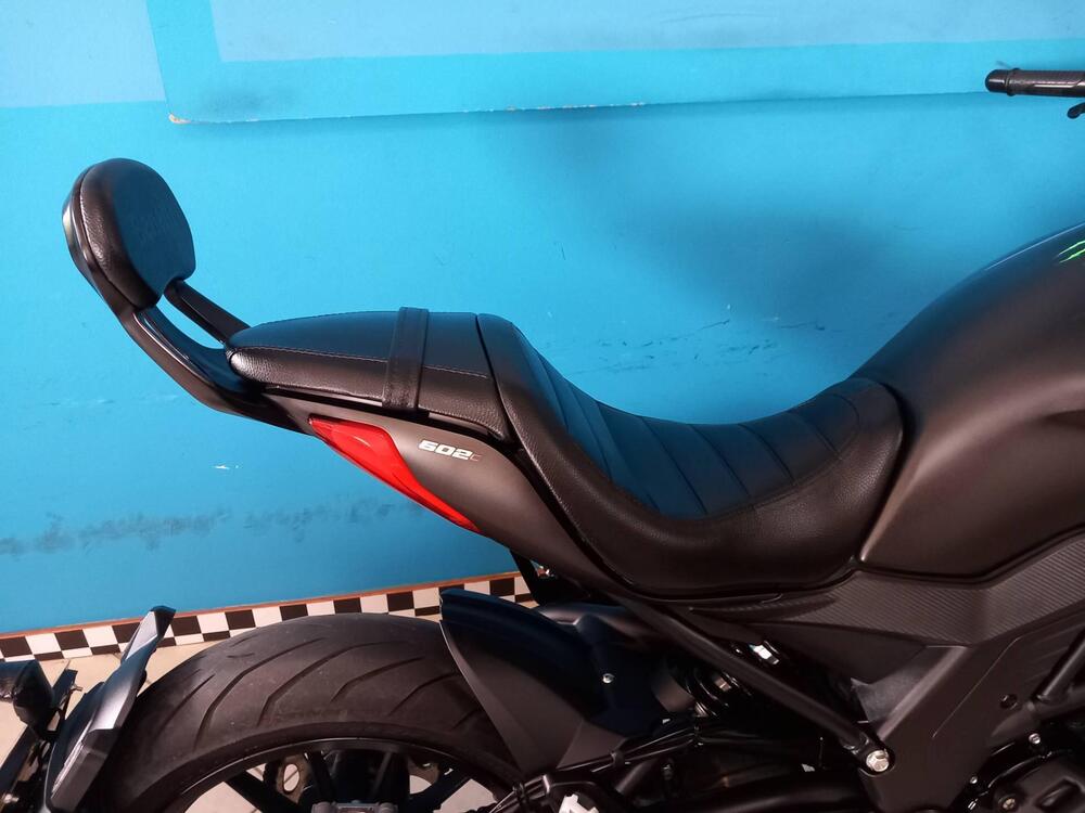 Benelli 502 C (2021 - 25) (14)