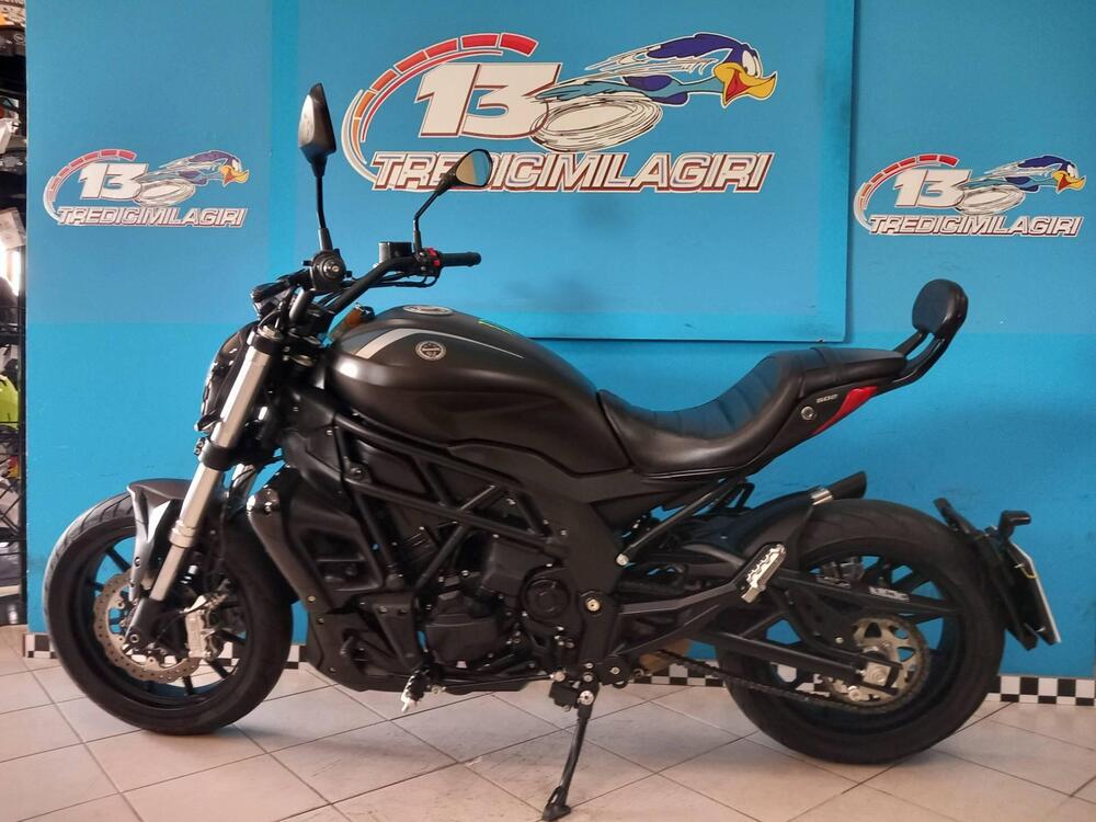 Benelli 502 C (2021 - 25) (4)