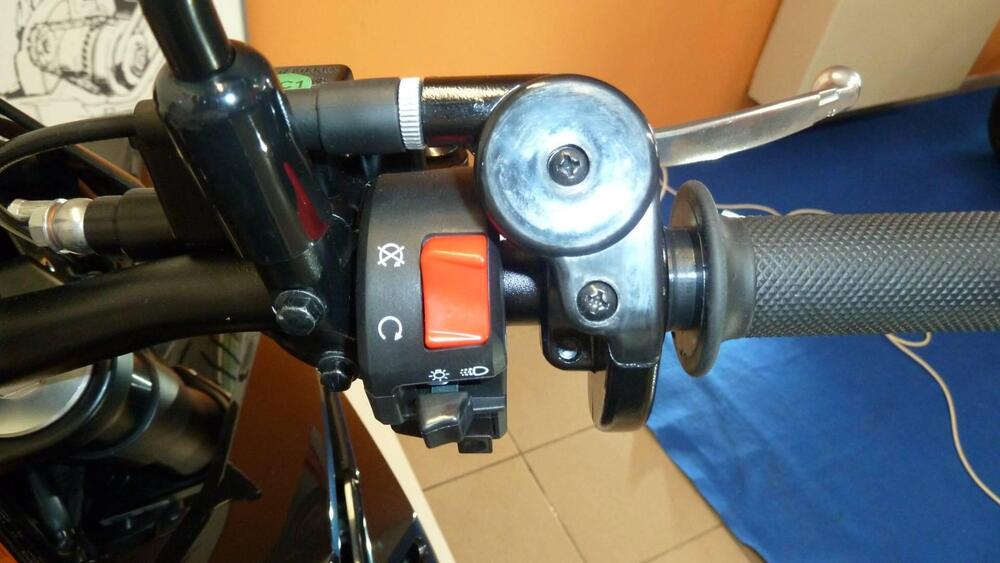 Malaguti XSM 125 (2021 - 26) (4)