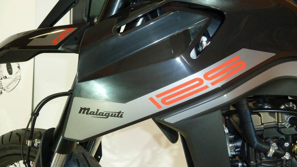 Malaguti XSM 125 (2021 - 26) (8)