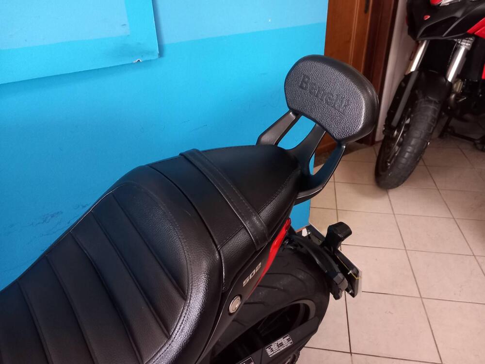 Benelli 502 C (2021 - 25) (11)