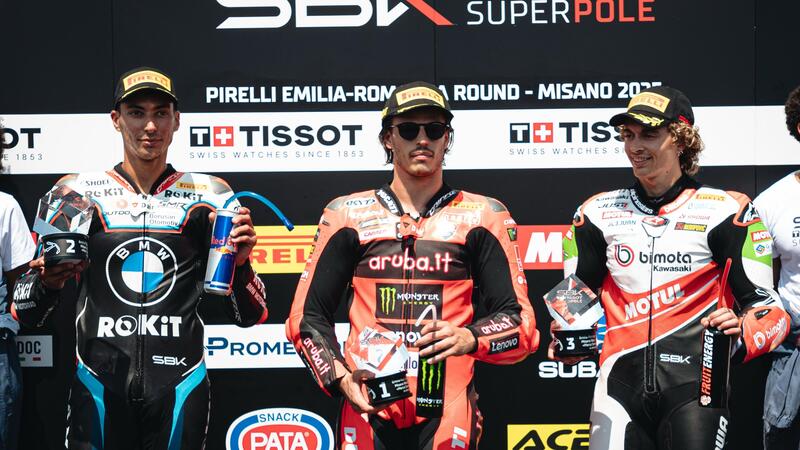 SBK 2025. Pole e record per Bulega a Misano
